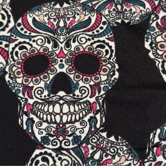 NWT EYE CANDY Skull Print Leggings MEDIUM - Picture 7 of 13